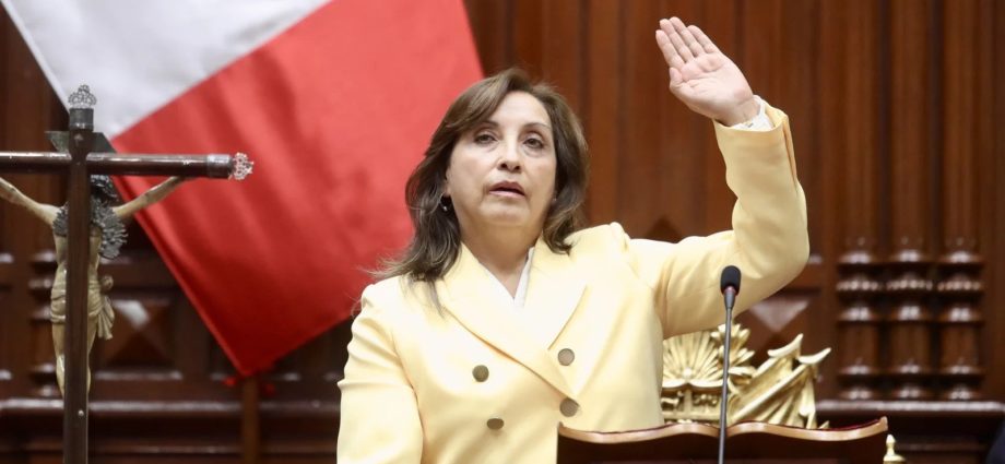 New Peru president sworn in