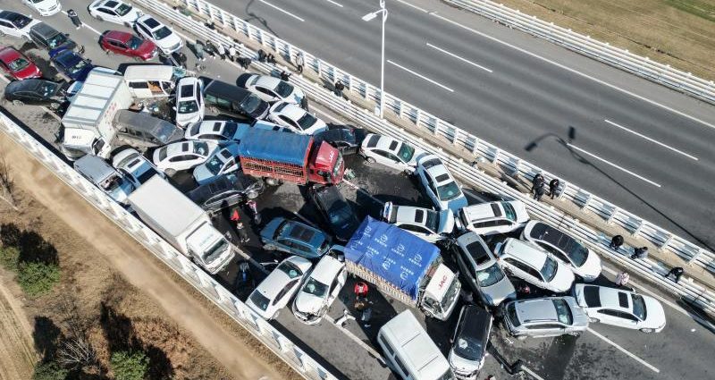 17 killed, 22 injured in road crash in China