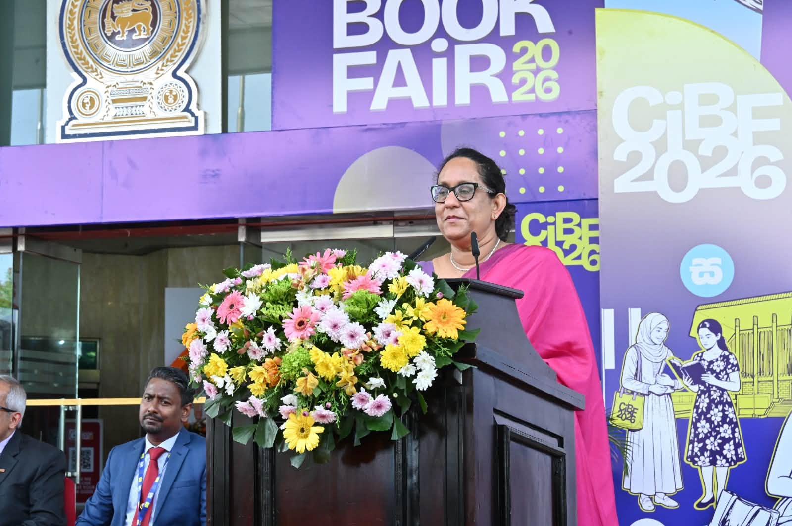පොත් සඳහා පනවා ඇති VAT සංශෝධනය කිරීමට රජය උපරිම උත්සාහයක: අගමැතිනිය