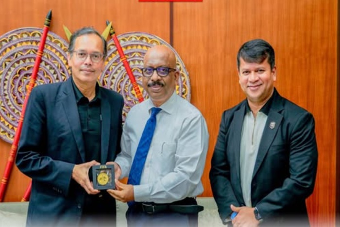 ශ්‍රී ලංකාවේ පාපන්දු සංවර්ධනයට FIFA සහාය දෙන බවට සහතිකයක්