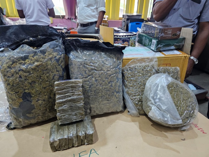 කොළඹ මධ්‍යම තැපැල් හුවමාරුවේදී රුපියල් මිලියන 60කට අධික මත්ද්‍රව්‍ය තොගයක් රේගුවේ දැලට