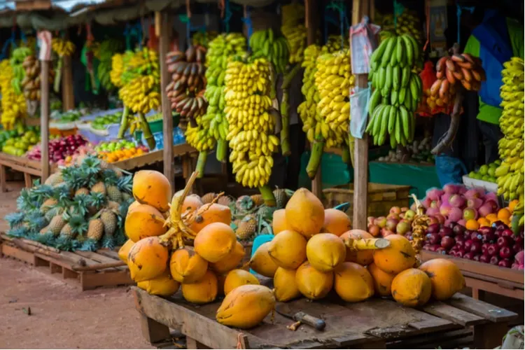 වස විස සහිත රසායනික ද්‍රව්‍ය යොදා පලතුරු අලෙවි කරන්නන්ට අප්‍රේල් 1දා සිට දැඩි නීති