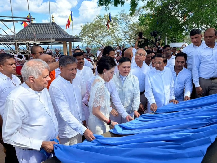 තායිලන්ත නියෝජ්‍ය අගමැතිනියට රාජ්‍යතාන්ත්‍රික පිළිගැනීම හා ආරක්ෂාව නොලැබීම ගැන රජයෙන් පැහැදිලි කිරීමක් ඉල්ලයි